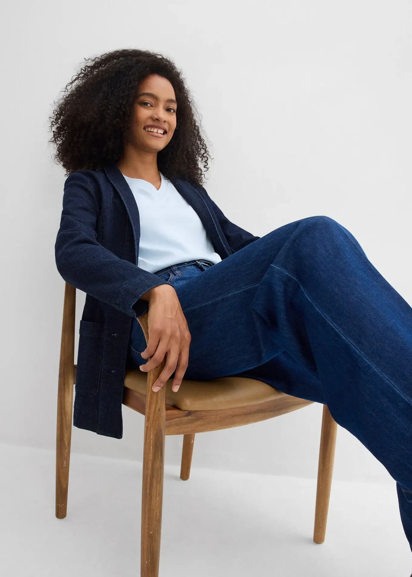 Jean droit et loose, taille mi-haute, coton