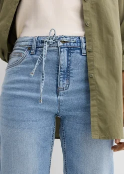 Jean droit et loose, taille mi-haute