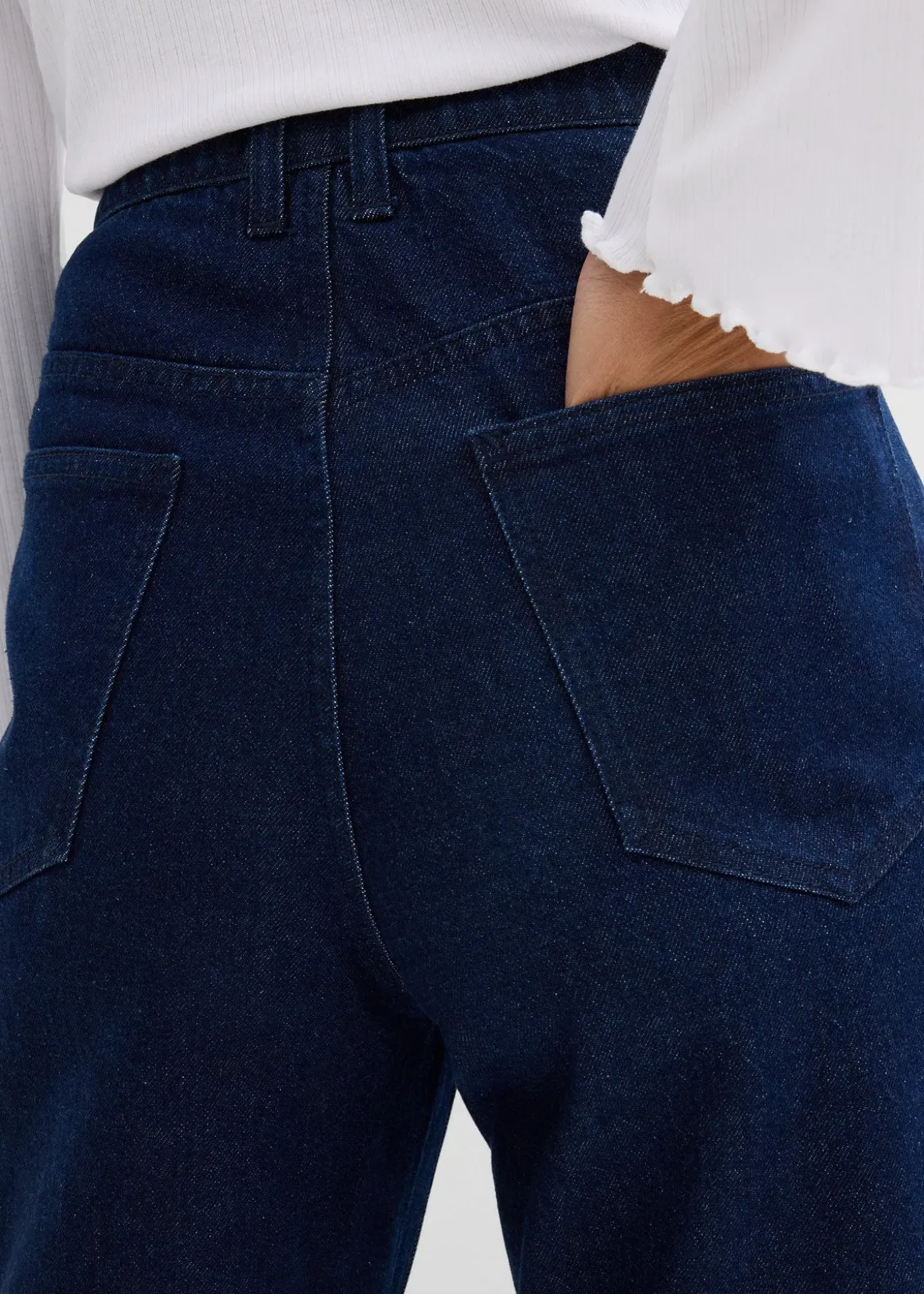 Jean droit loose, taille haute élastiquée avec strass