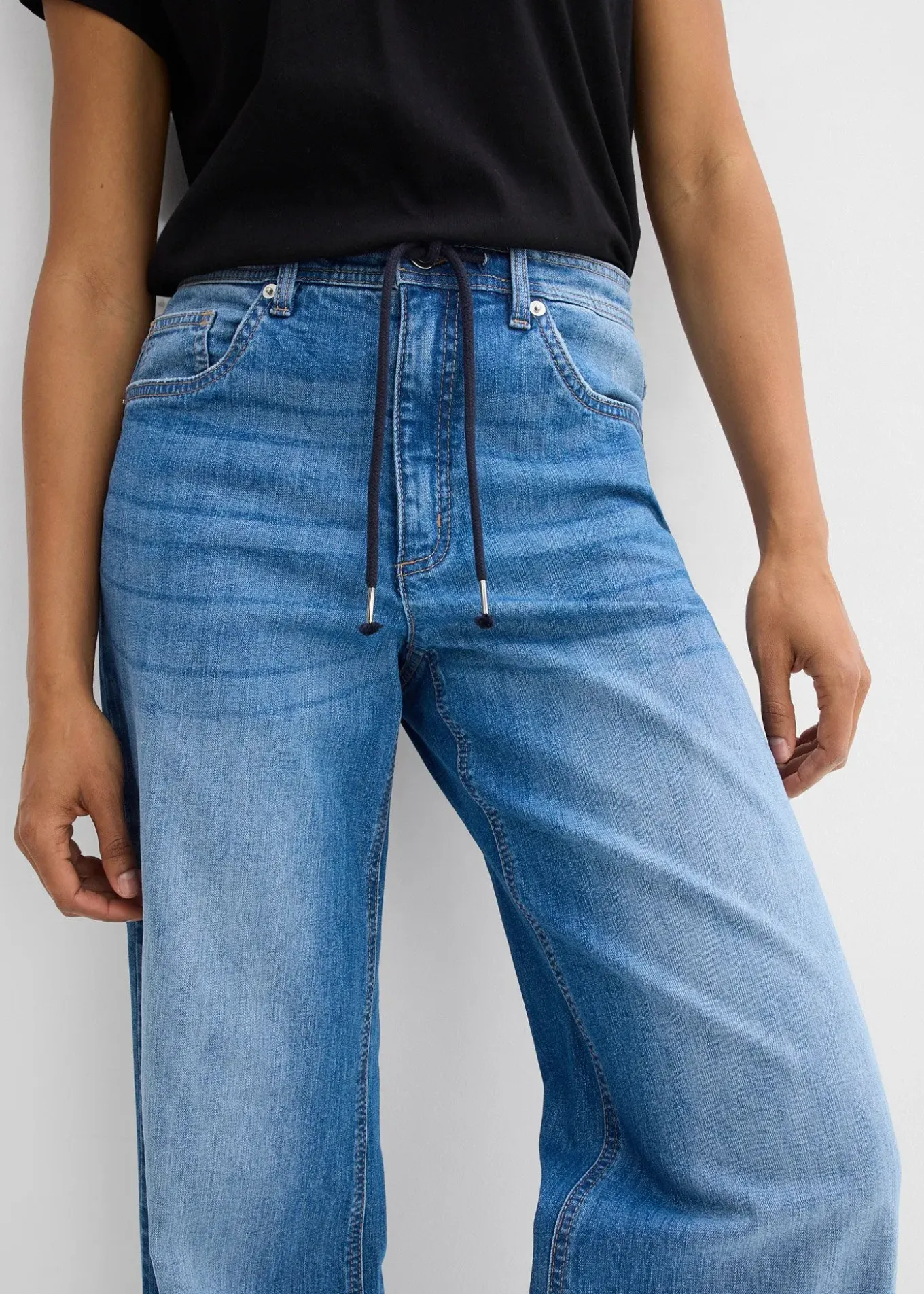 Jean droit loose, taille haute