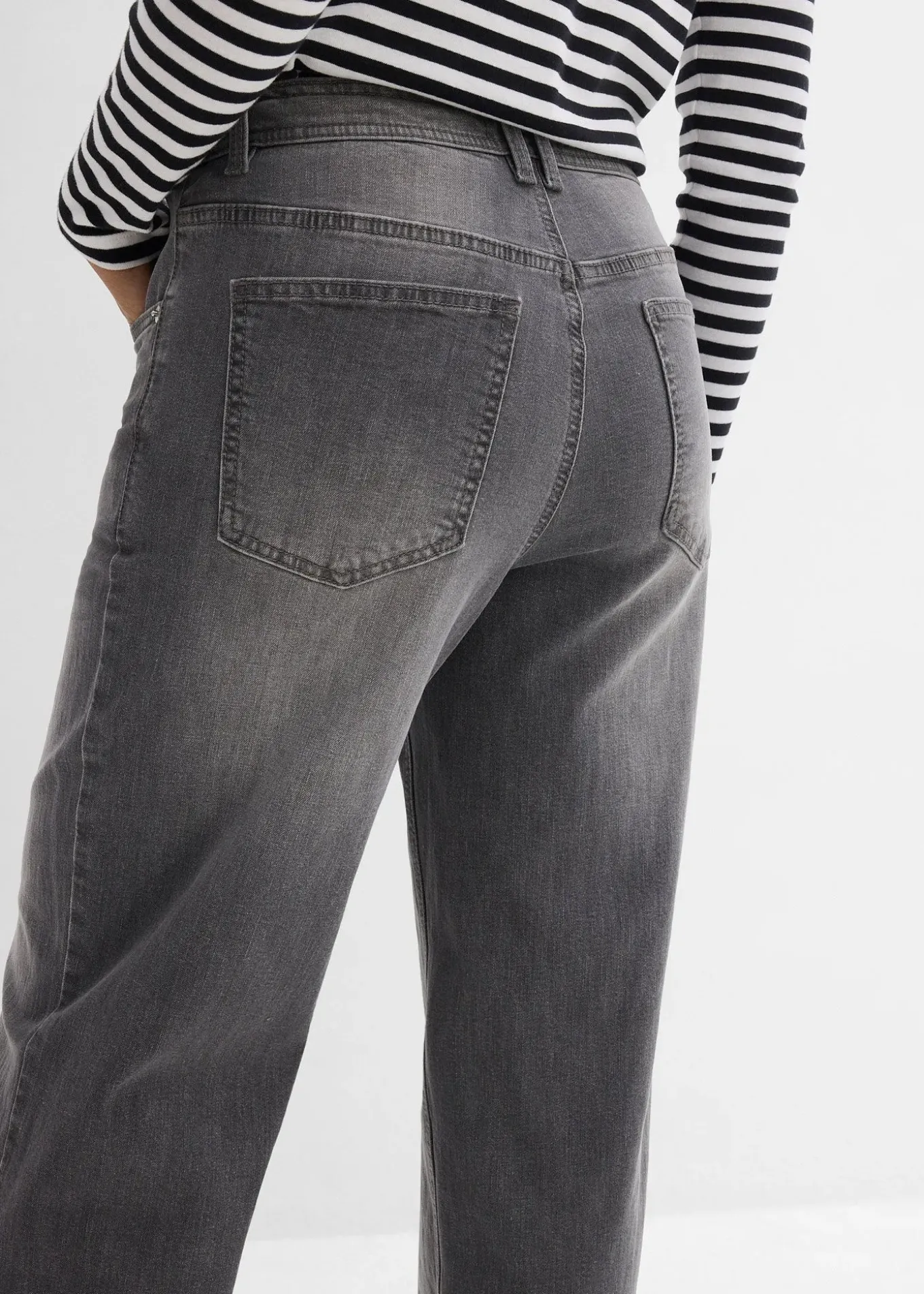 Jean droit loose, taille haute