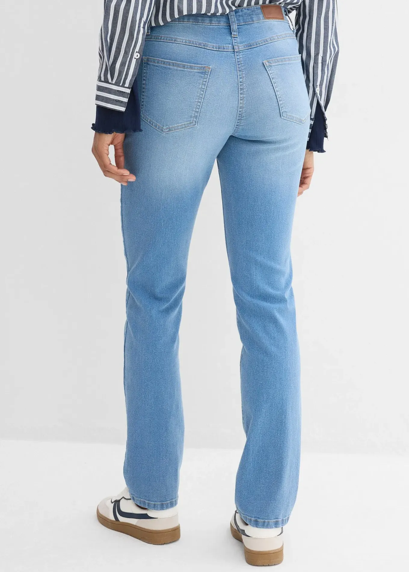 Jean droit taille mi-haute, extensible