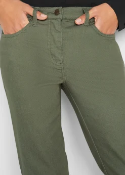 Jean droit, taille mi-haute et confortable