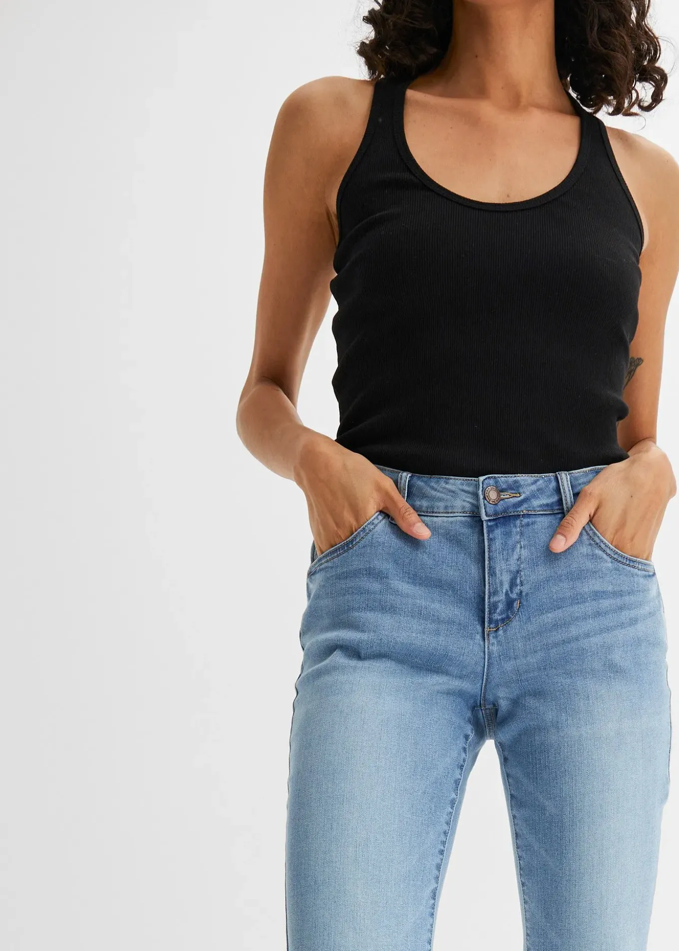 Jean droit taille mi-haute, extensible