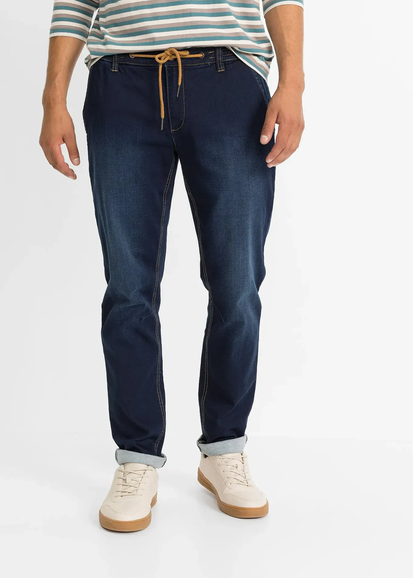 Jean jogger à taille élastiquée regular, fuselé