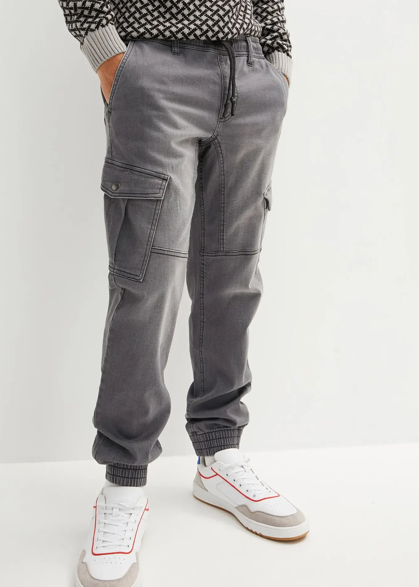 Jean jogger droit avec poches cargo, regular