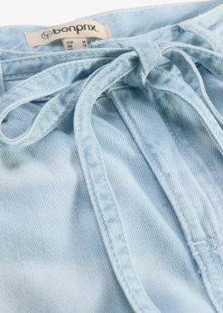 Jean large taille mi-haute avec ceinture