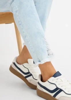 Jean Mom taille haute avec effets destroy