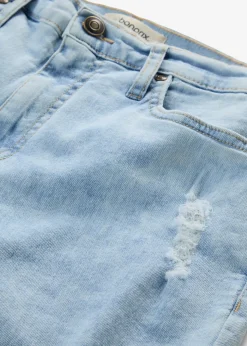 Jean Mom taille haute avec effets destroy