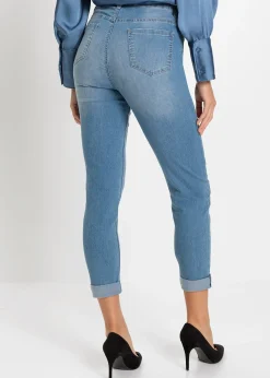 Jean slim taille mi-haute, court