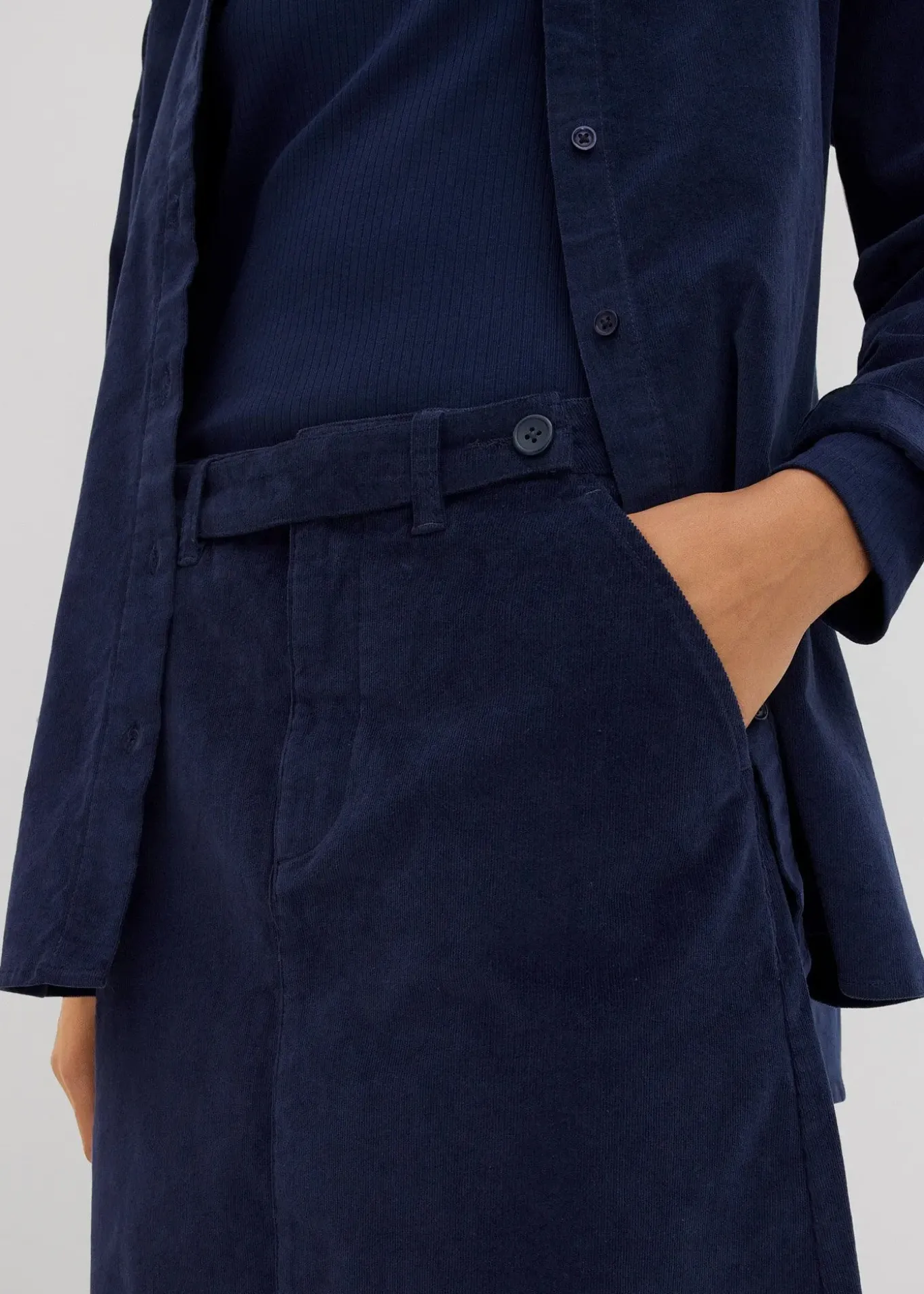 Jupe courte en velours côtelé