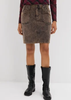 Jupe courte en velours côtelé délavé