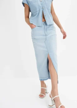 Jupe en jean fendue devant