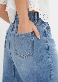 Jupe en jean fendue devant