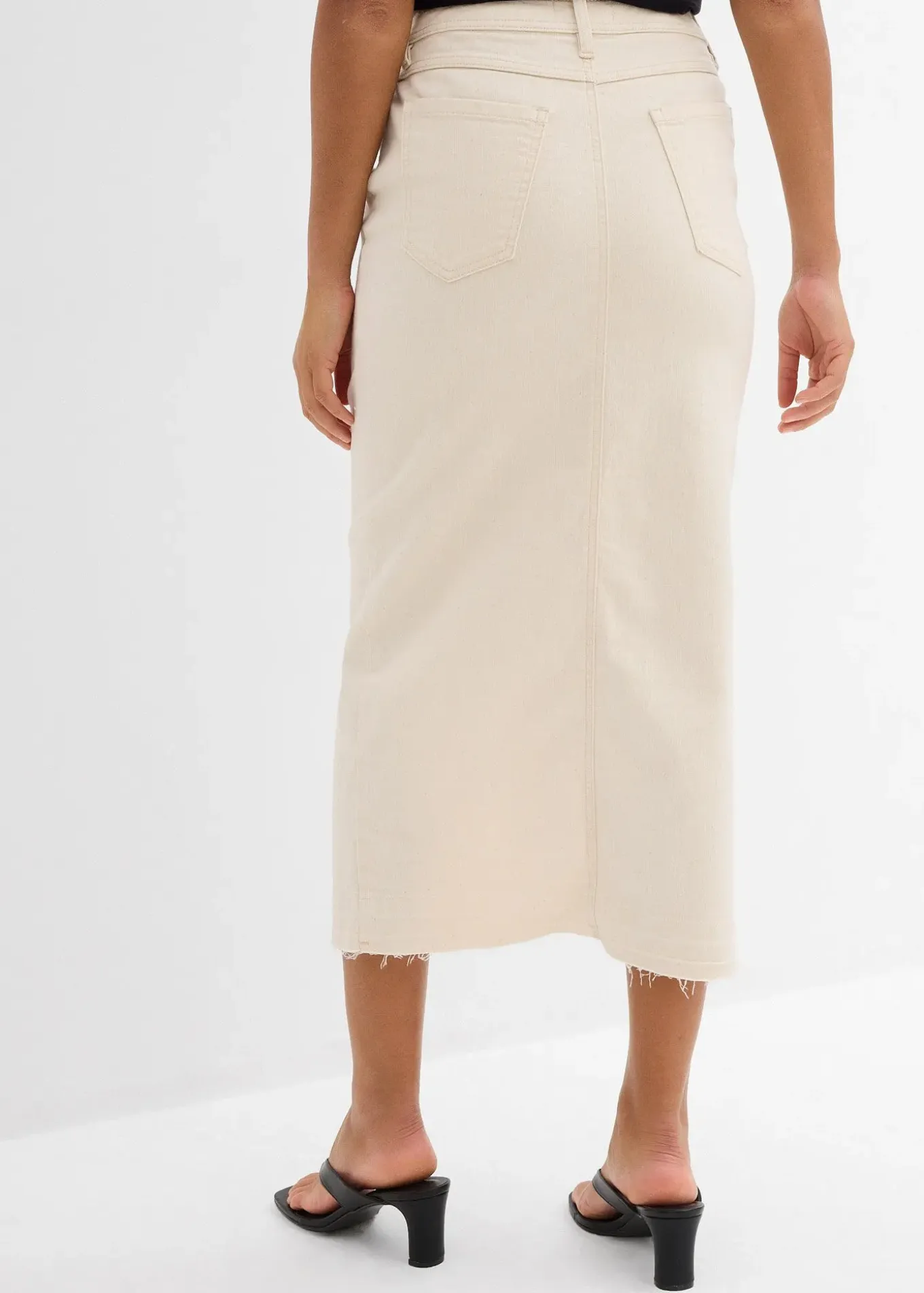 Jupe en jean fendue devant