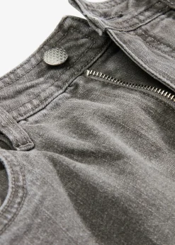 Jupe en jean fendue devant