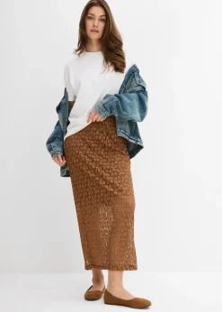 Jupe longue en dentelle