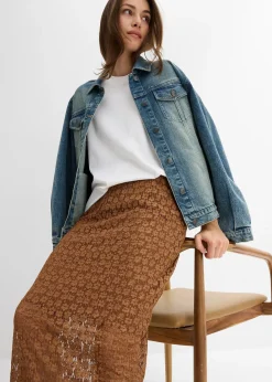 Jupe longue en dentelle