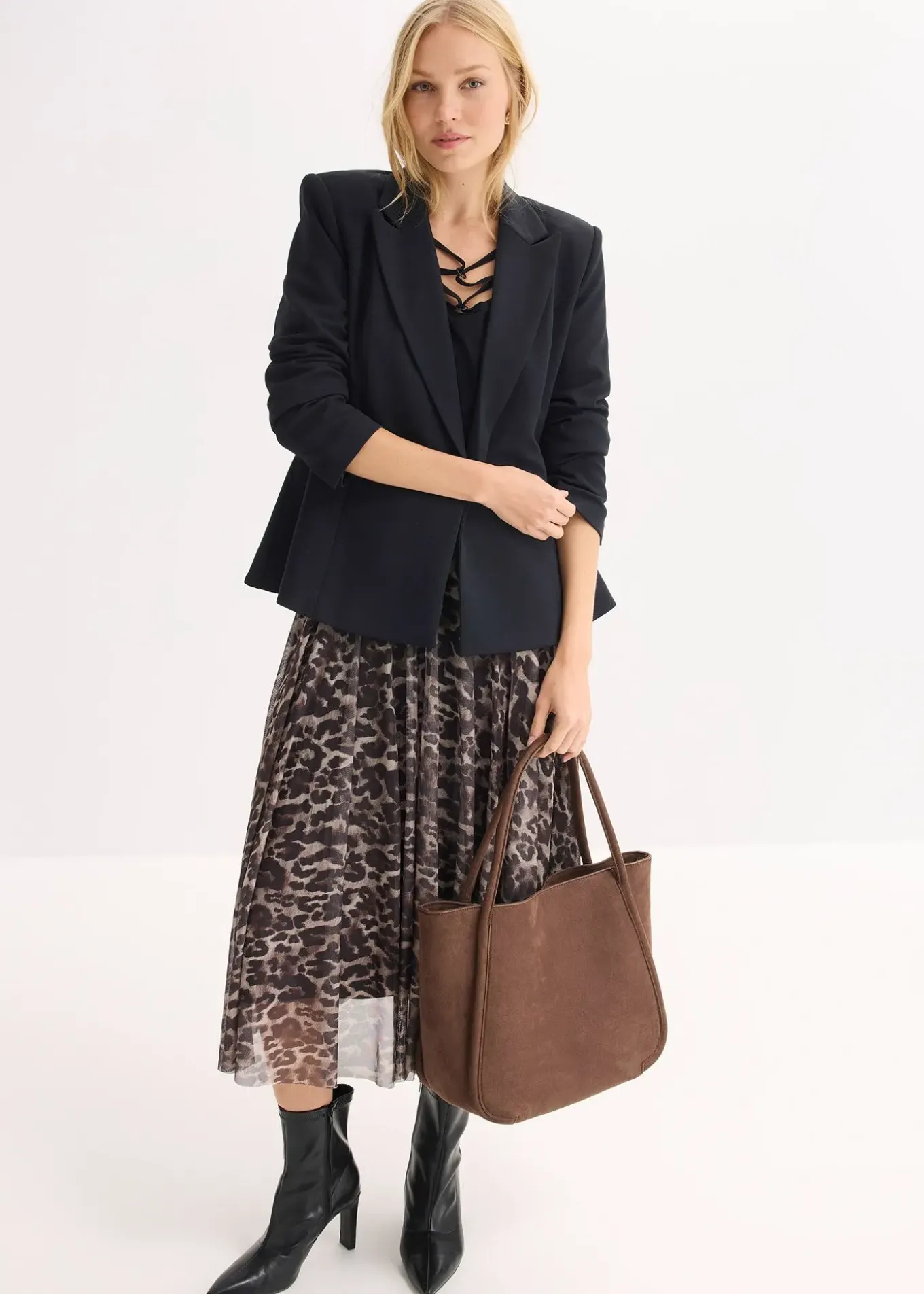 Jupe midi évasée en mesh