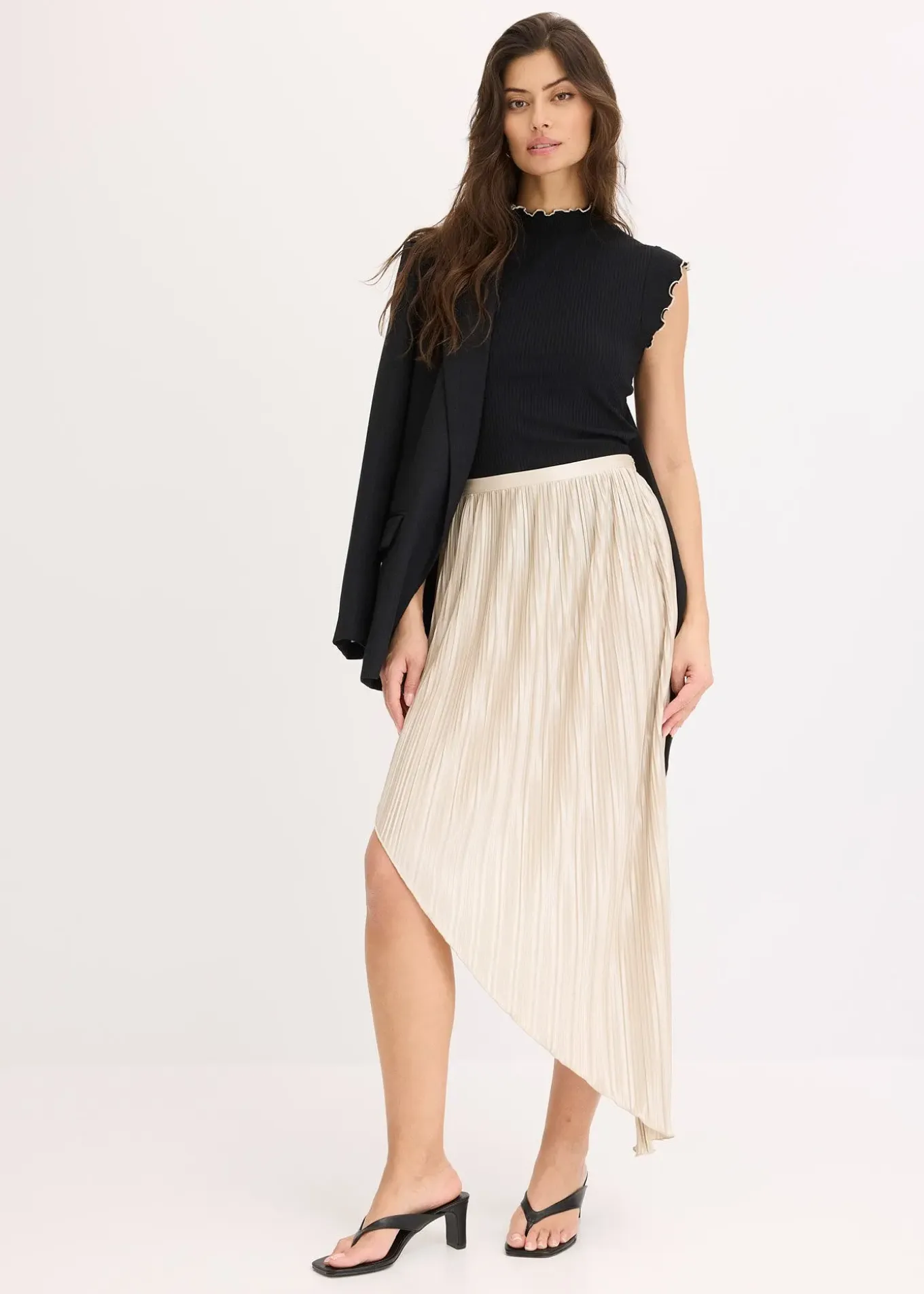 Jupe plissée en satin brillant