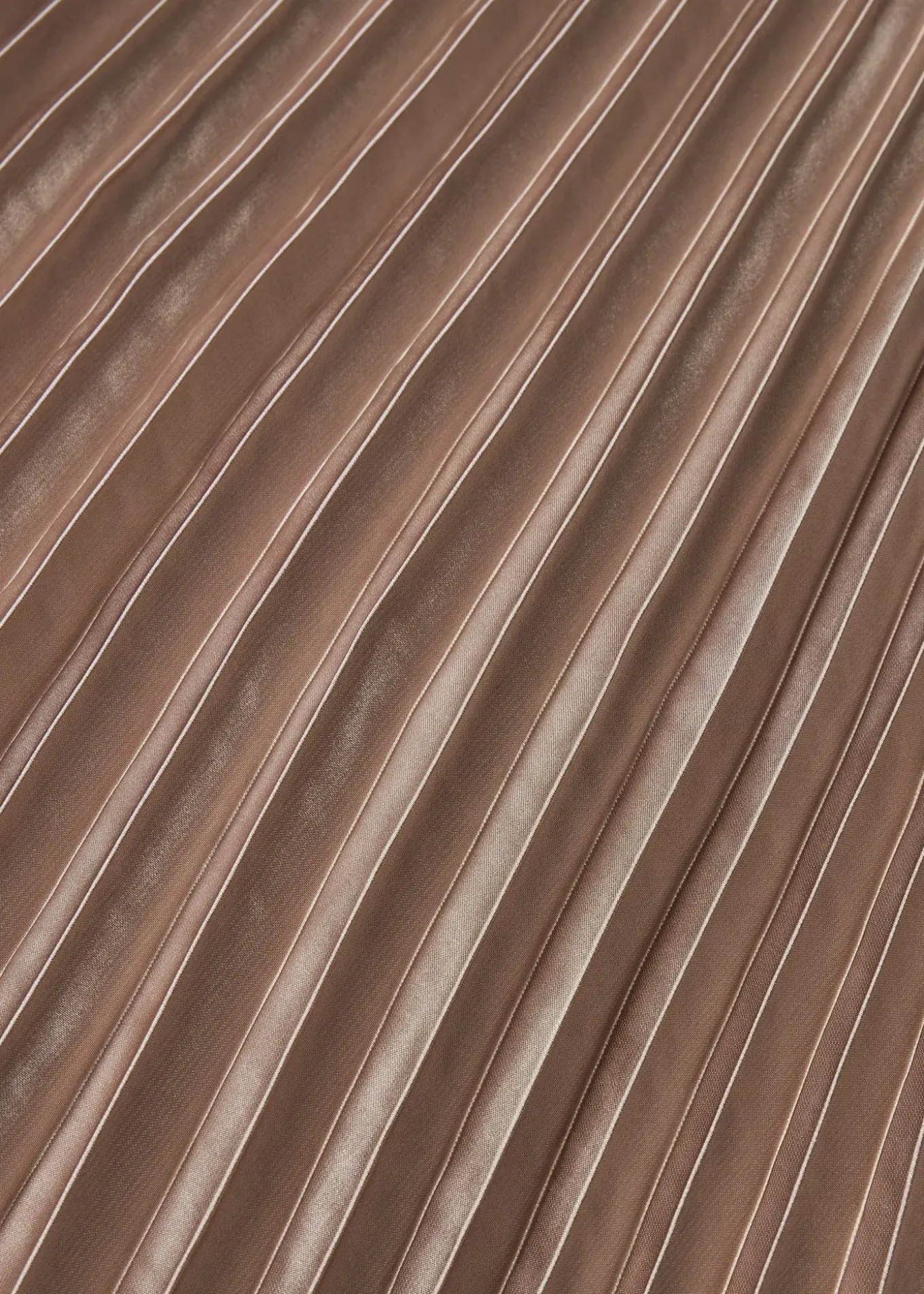 Jupe plissée en satin fin