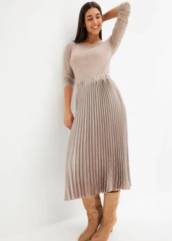 Jupe plissée en satin fin