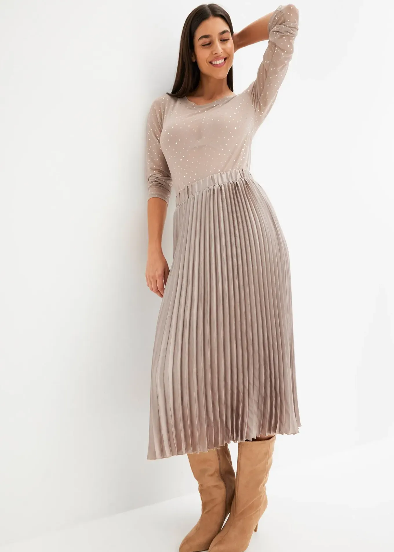 Jupe plissée en satin fin