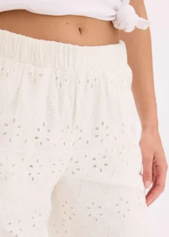 Jupe-culotte en broderie anglaise