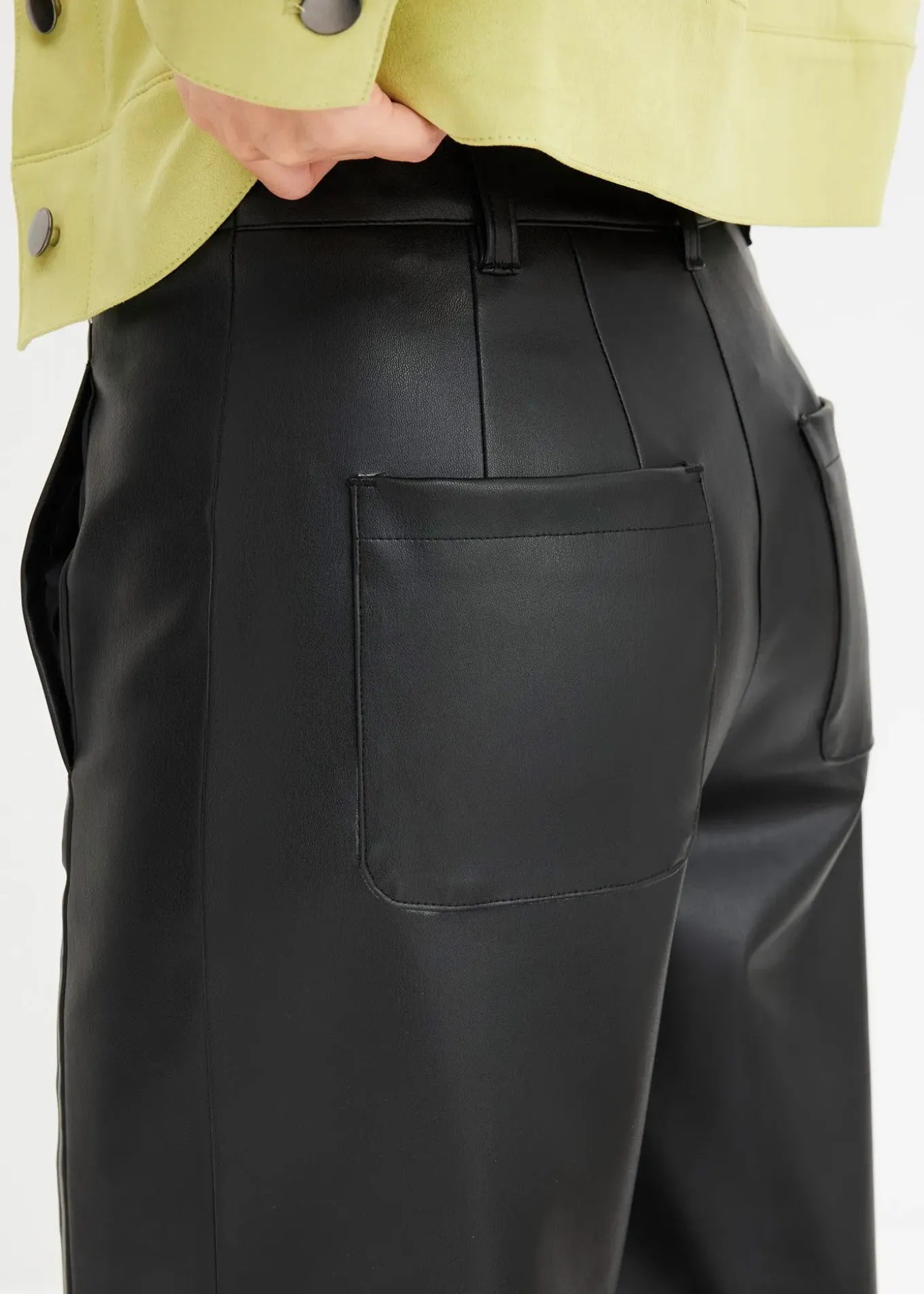 Jupe-culotte en tissu enduit