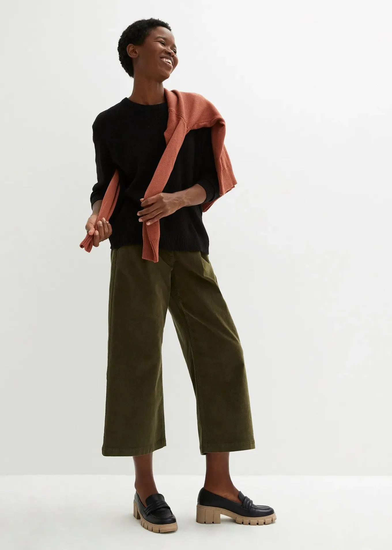 Jupe-culotte en velours côtelé stretch avec taille haute confortable, longueur 7/8