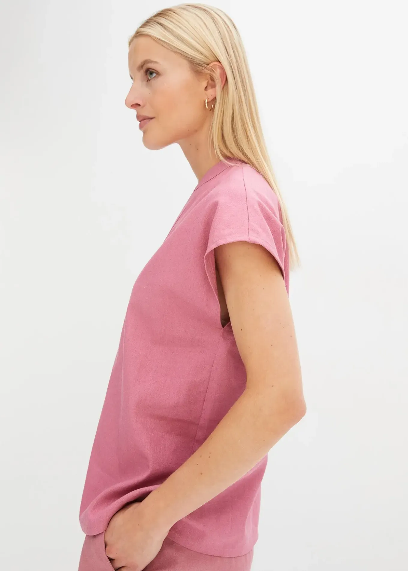 Léger chemisier manches courtes en lin mélangé