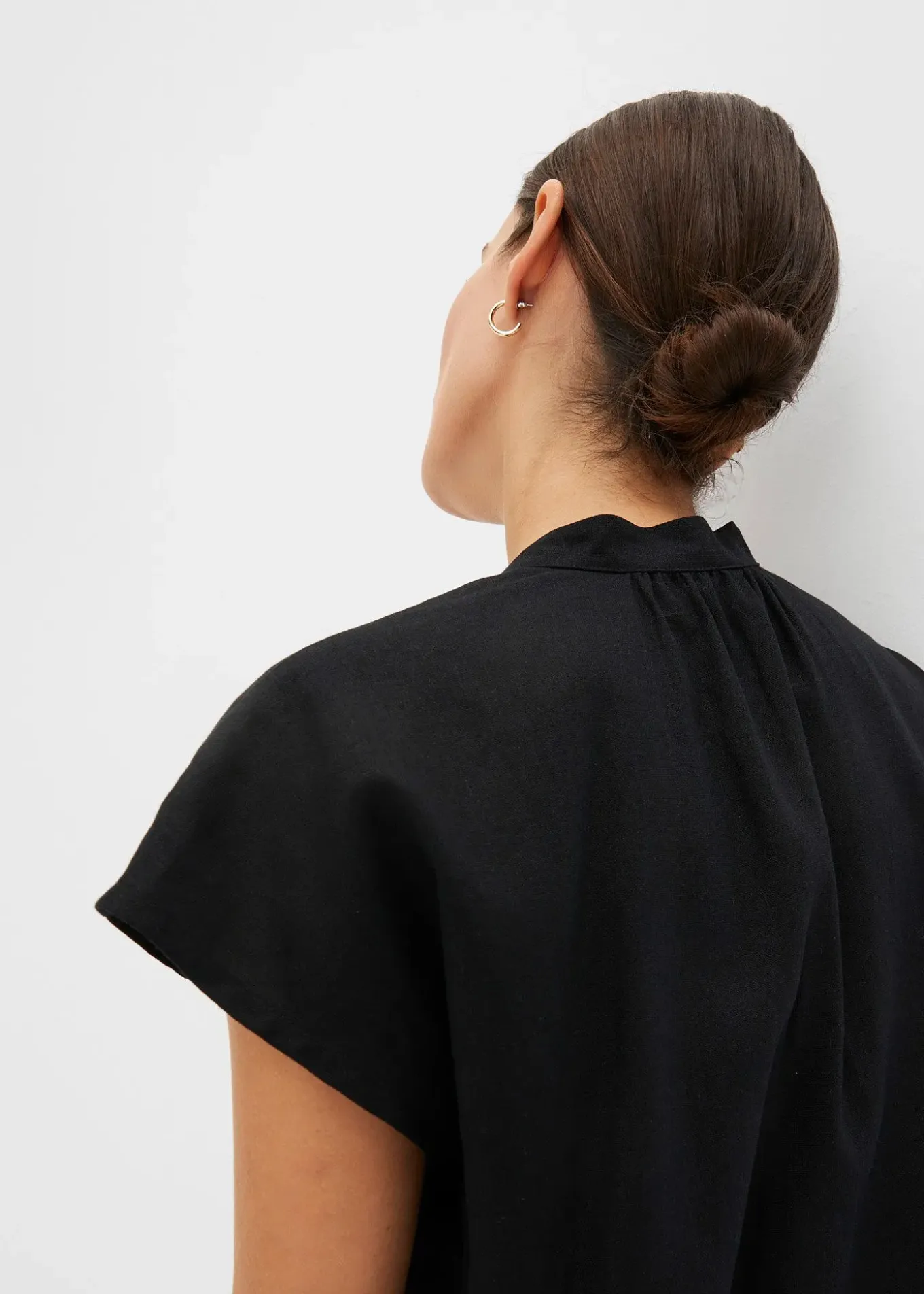 Léger chemisier manches courtes en lin mélangé