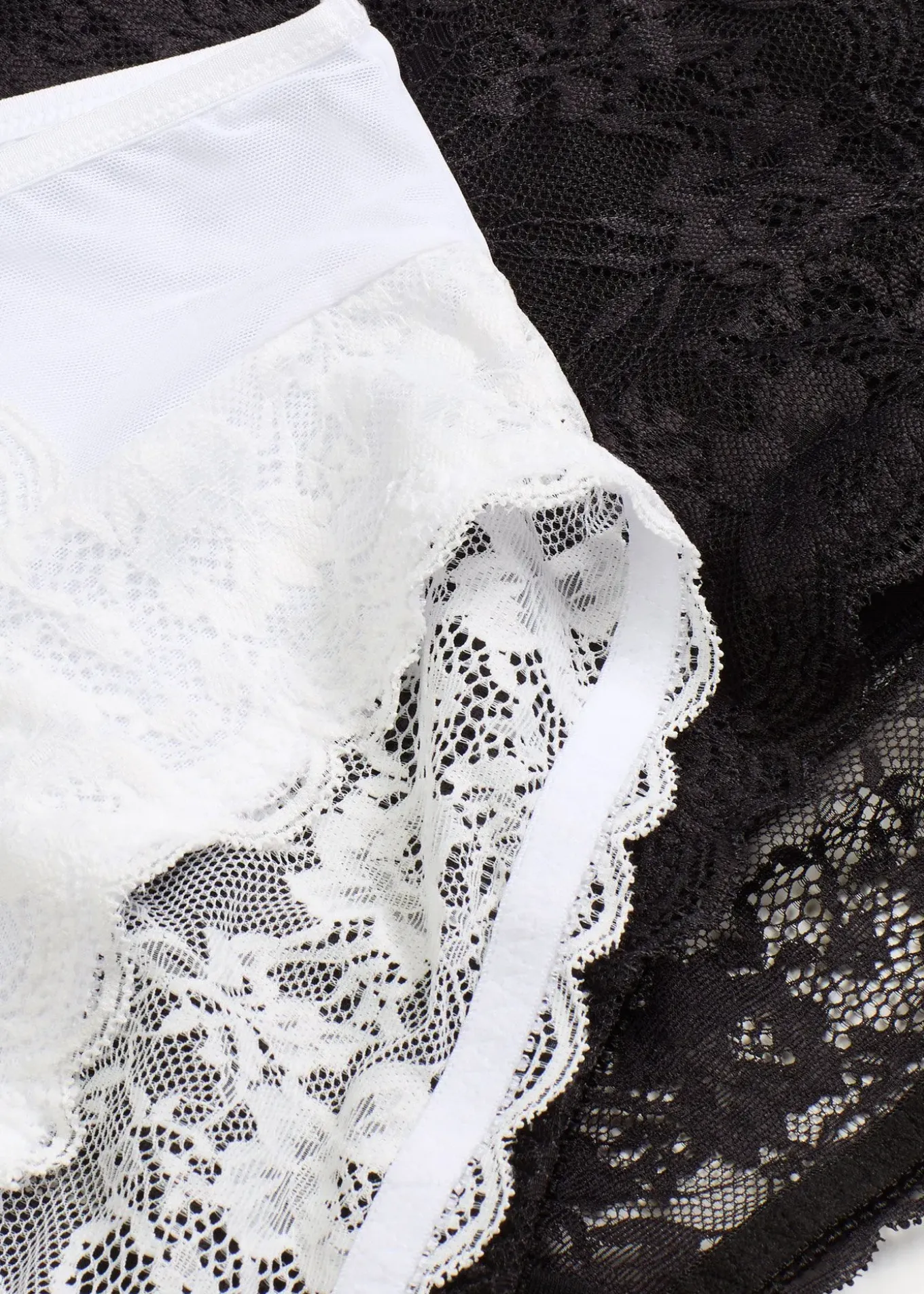 Lot de 2 slips maxi avec dentelle