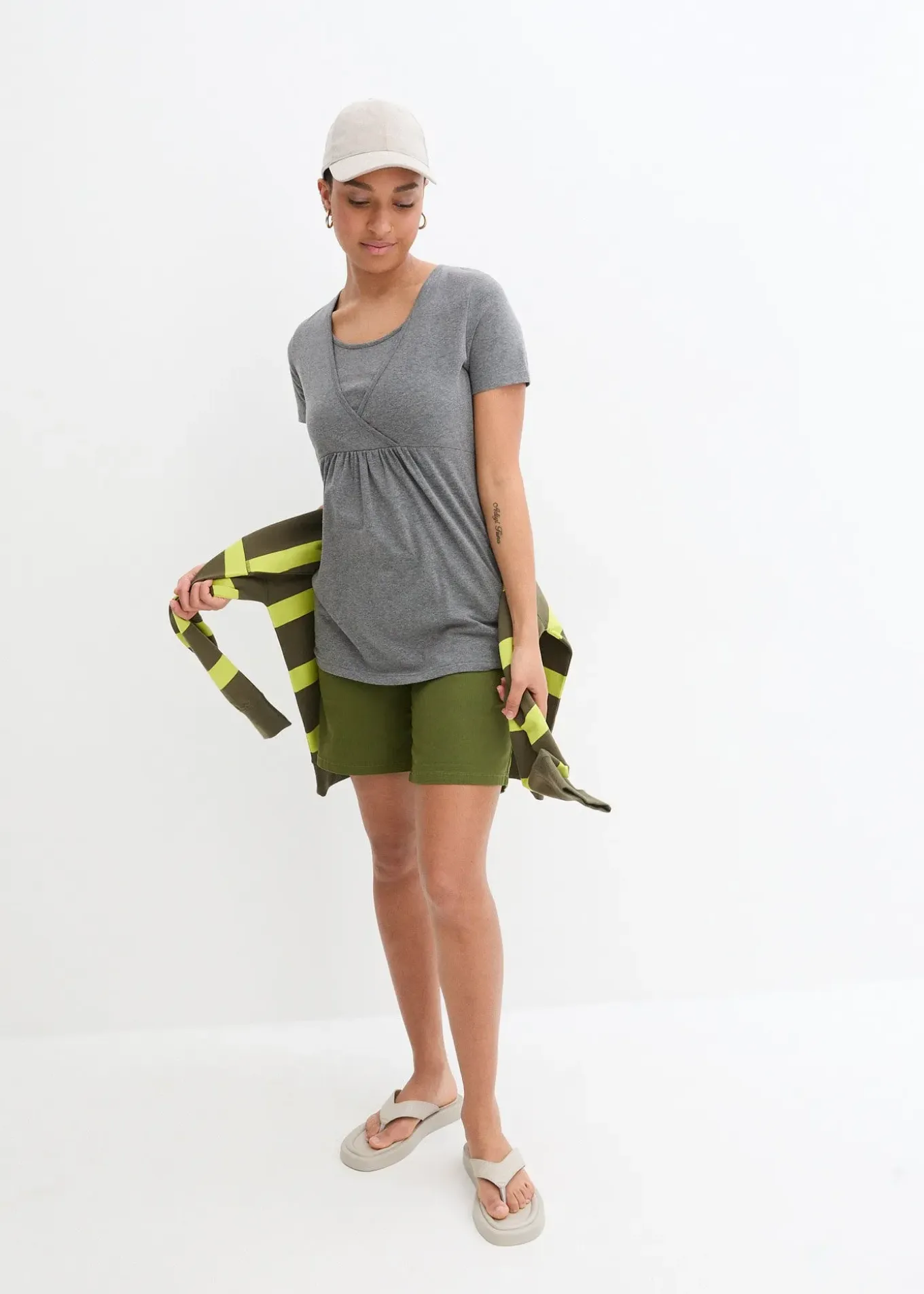 Lot de 2 T-shirts de grossesse et d’allaitement