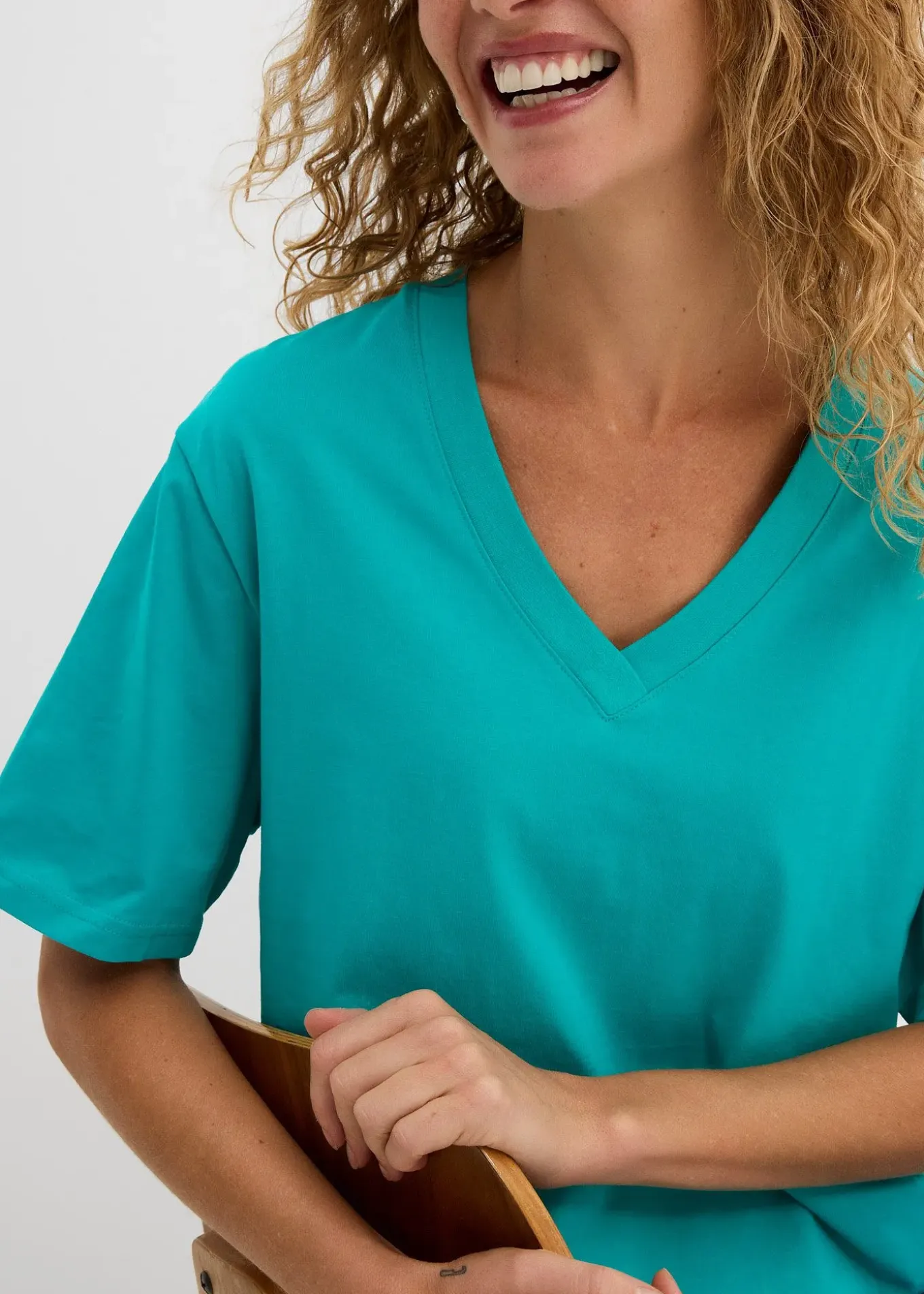 Lot de 5 T-shirts longs et amples à col V