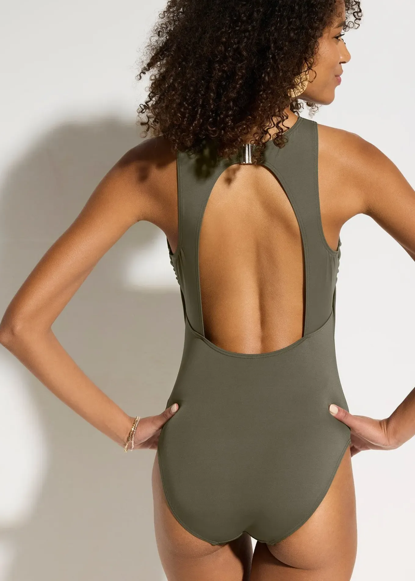 Maillot 1 pièce avec dos échancré