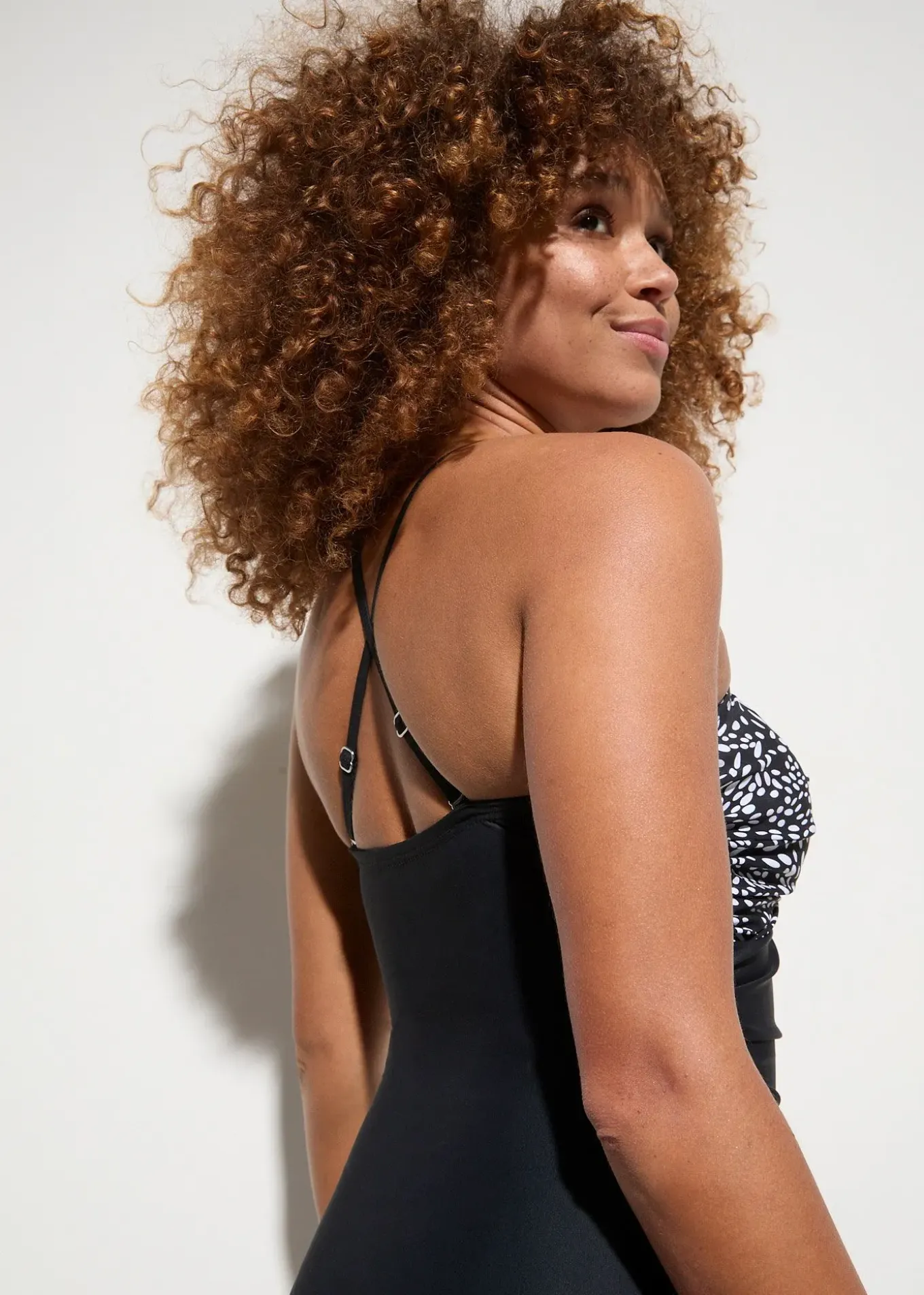 Maillot 1 pièce sculptant effet croisé, maintien modéré