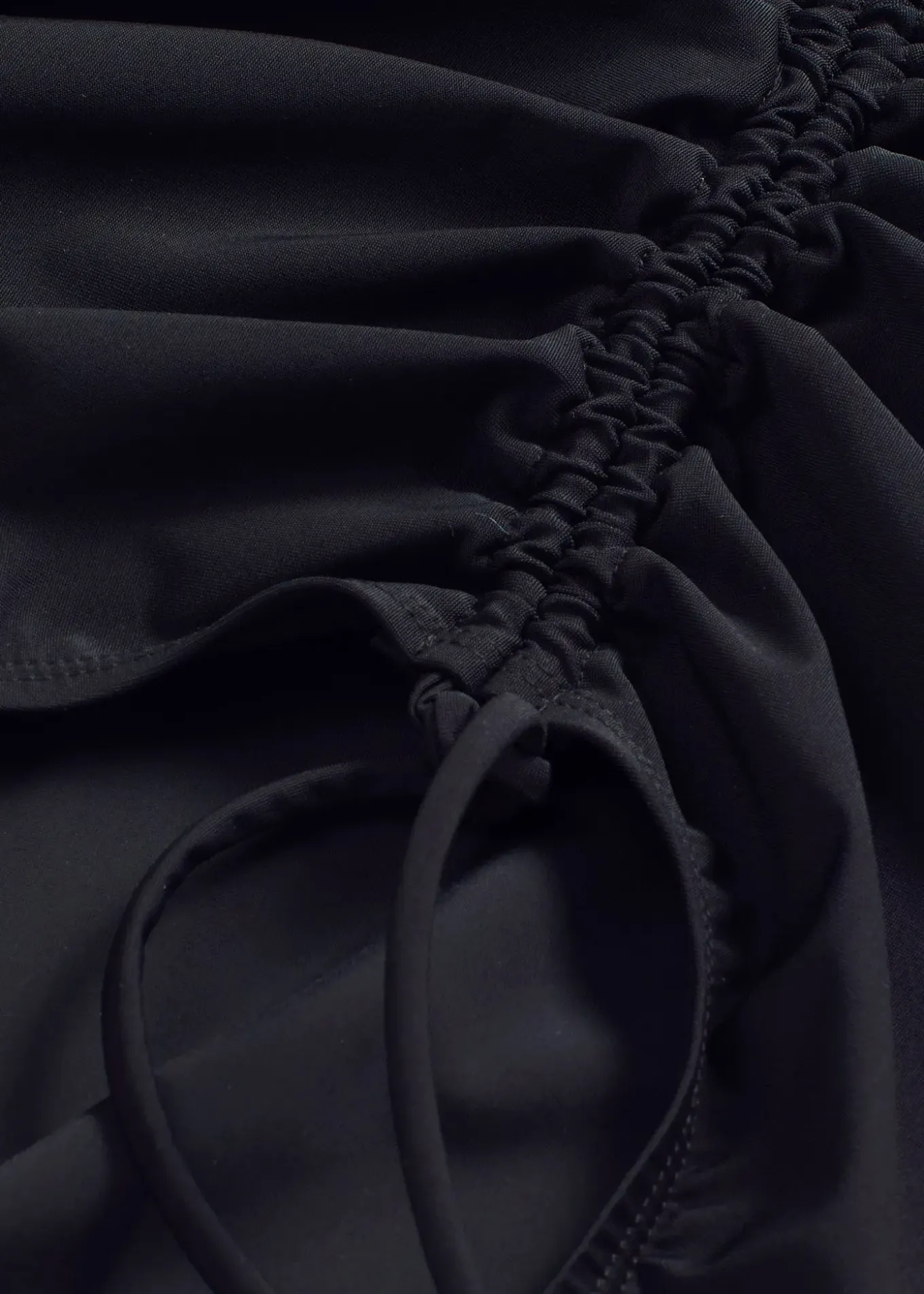 Maillot 1 pièce sculptant avec laçages, maintien léger