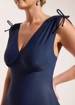 Maillot sculptant à larges bretelles, maintien léger