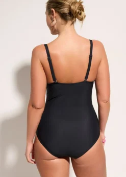 Maillot sculptant, maintien léger