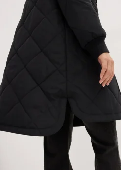 Manteau court à capuche, matelassé