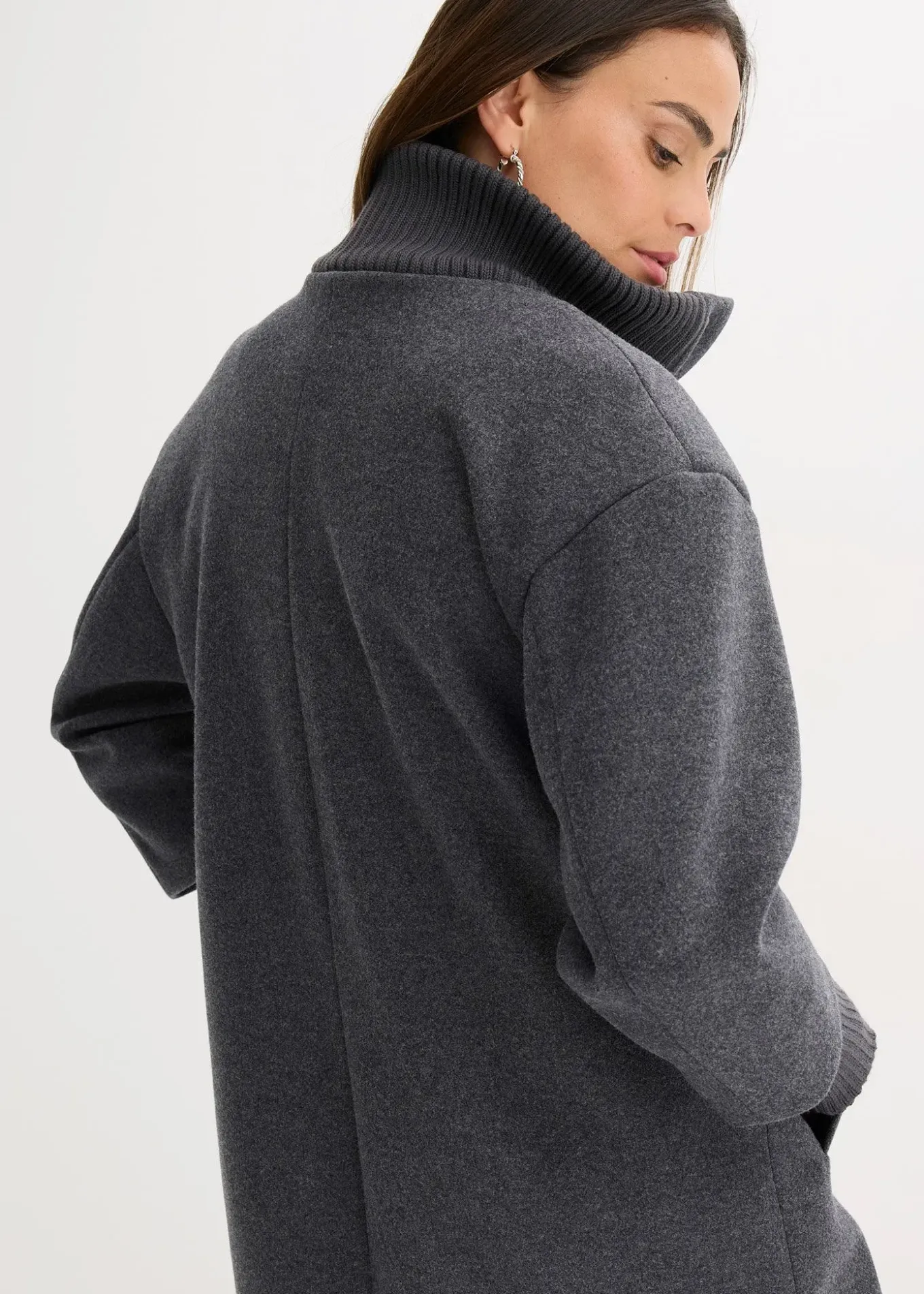 Manteau court aspect laine