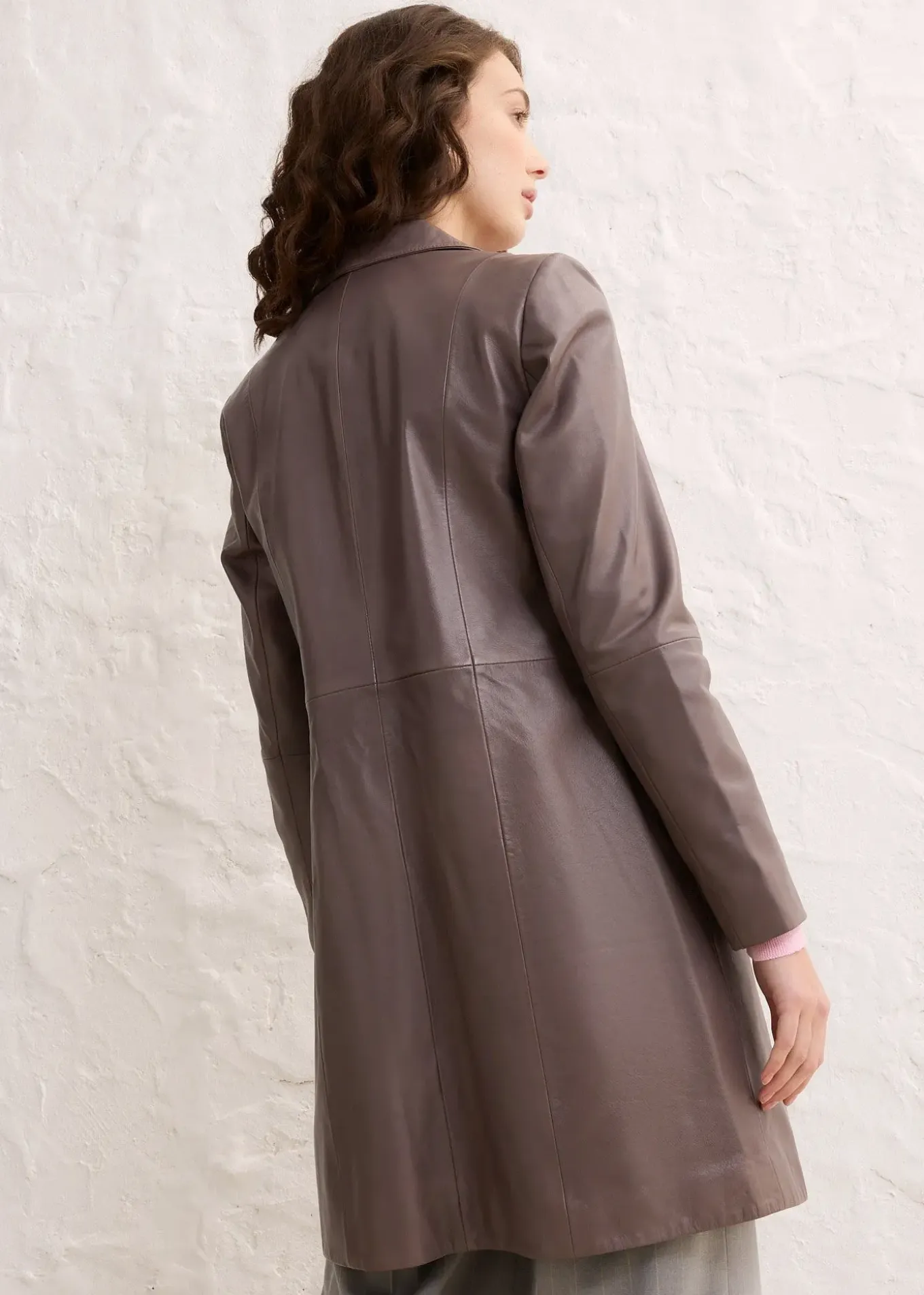 Manteau court en cuir nappa d’agneau