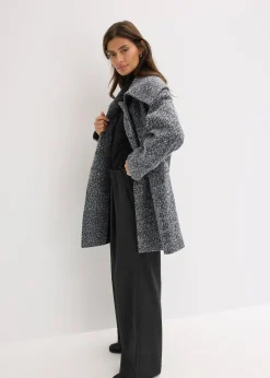 Manteau court et oversize, aspect chiné