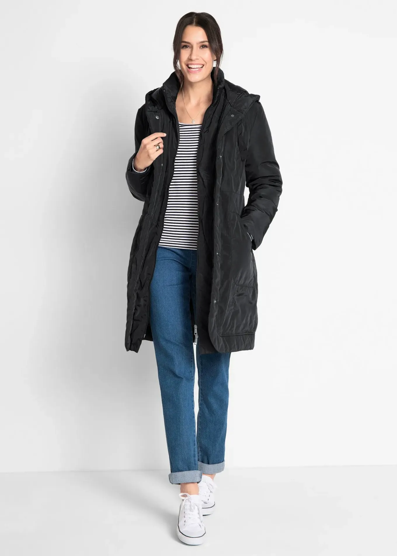 Manteau court légèrement rembourré à capuche