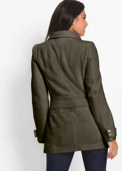 Manteau court, petite stature