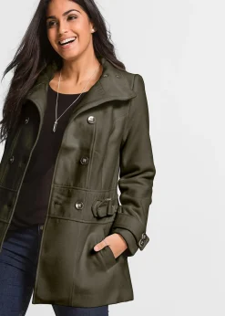 Manteau court, petite stature