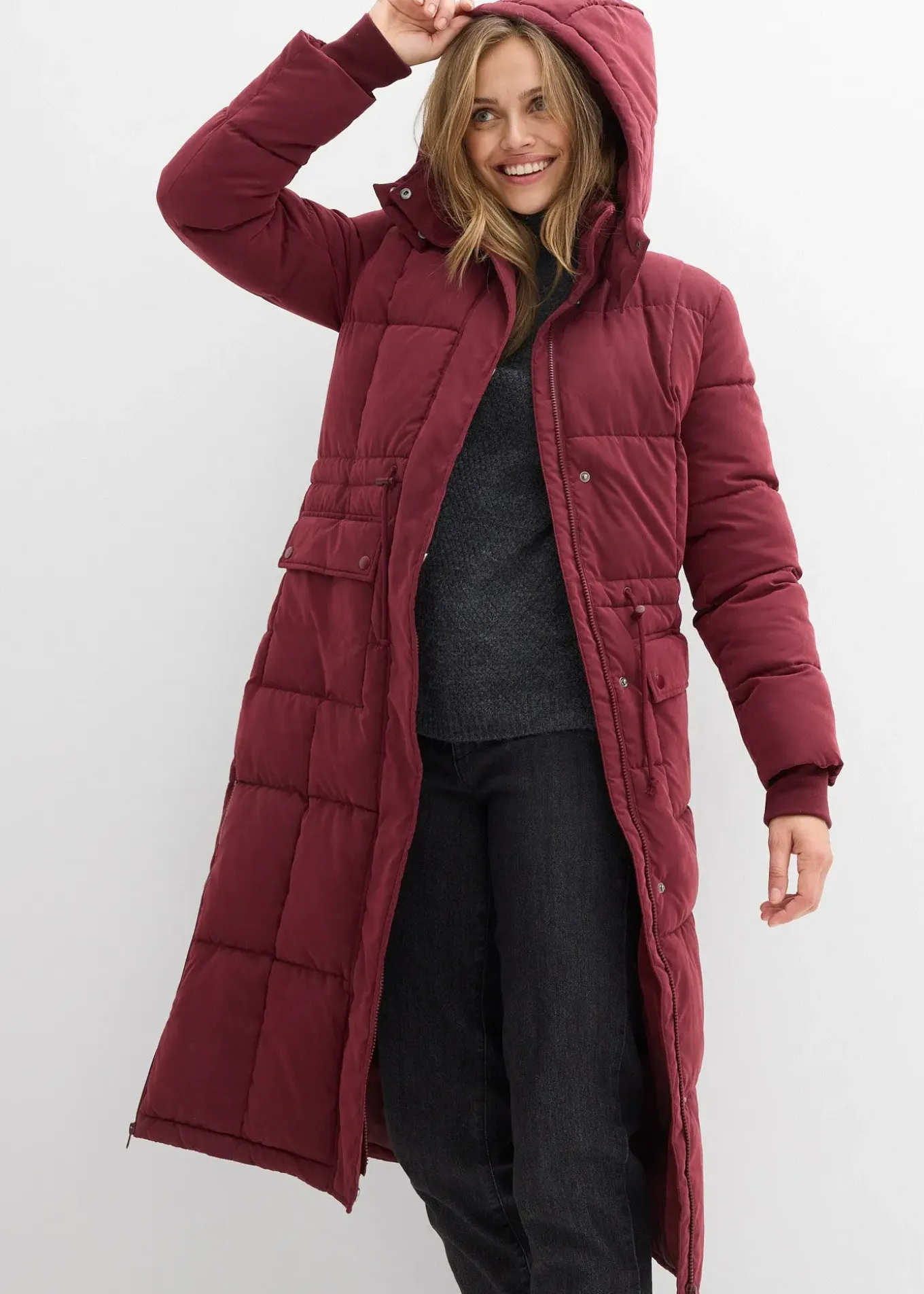 Manteau d’hiver avec fermetures zippées sur les côtés