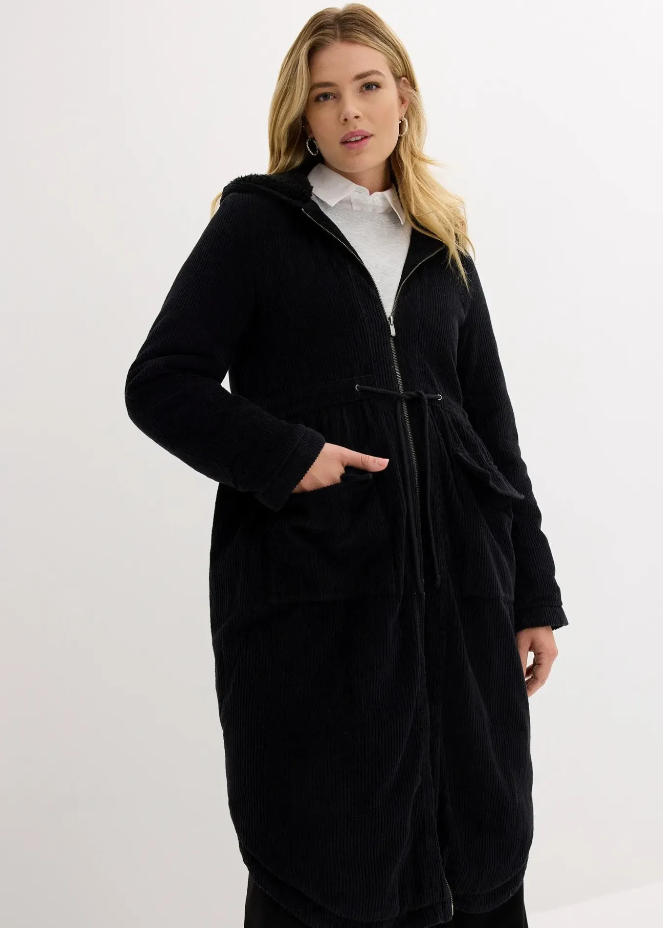 Manteau en velours côtelé 100% coton avec capuche doublée sherpa