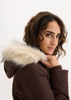 Manteau matelassé avec ceinture